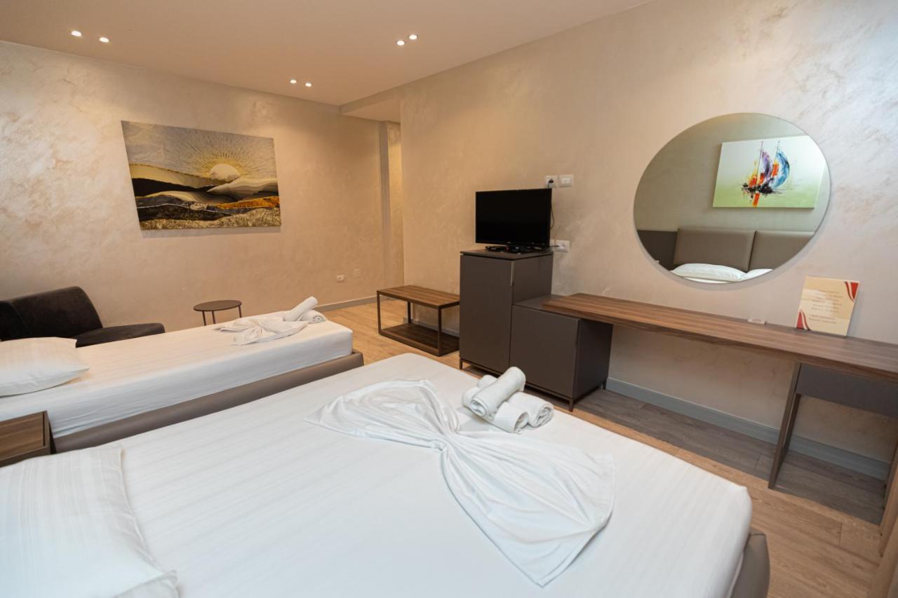 Novus Rooms Vlorë 外观 照片